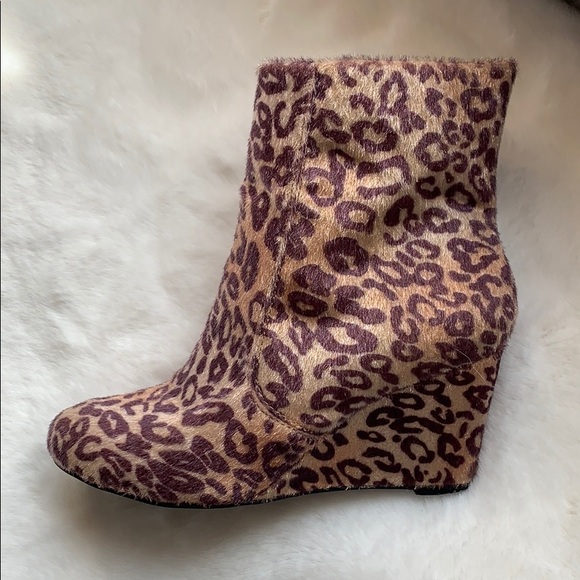 Wedgebooties “Jessica” size 6 - Picture 4 of 4